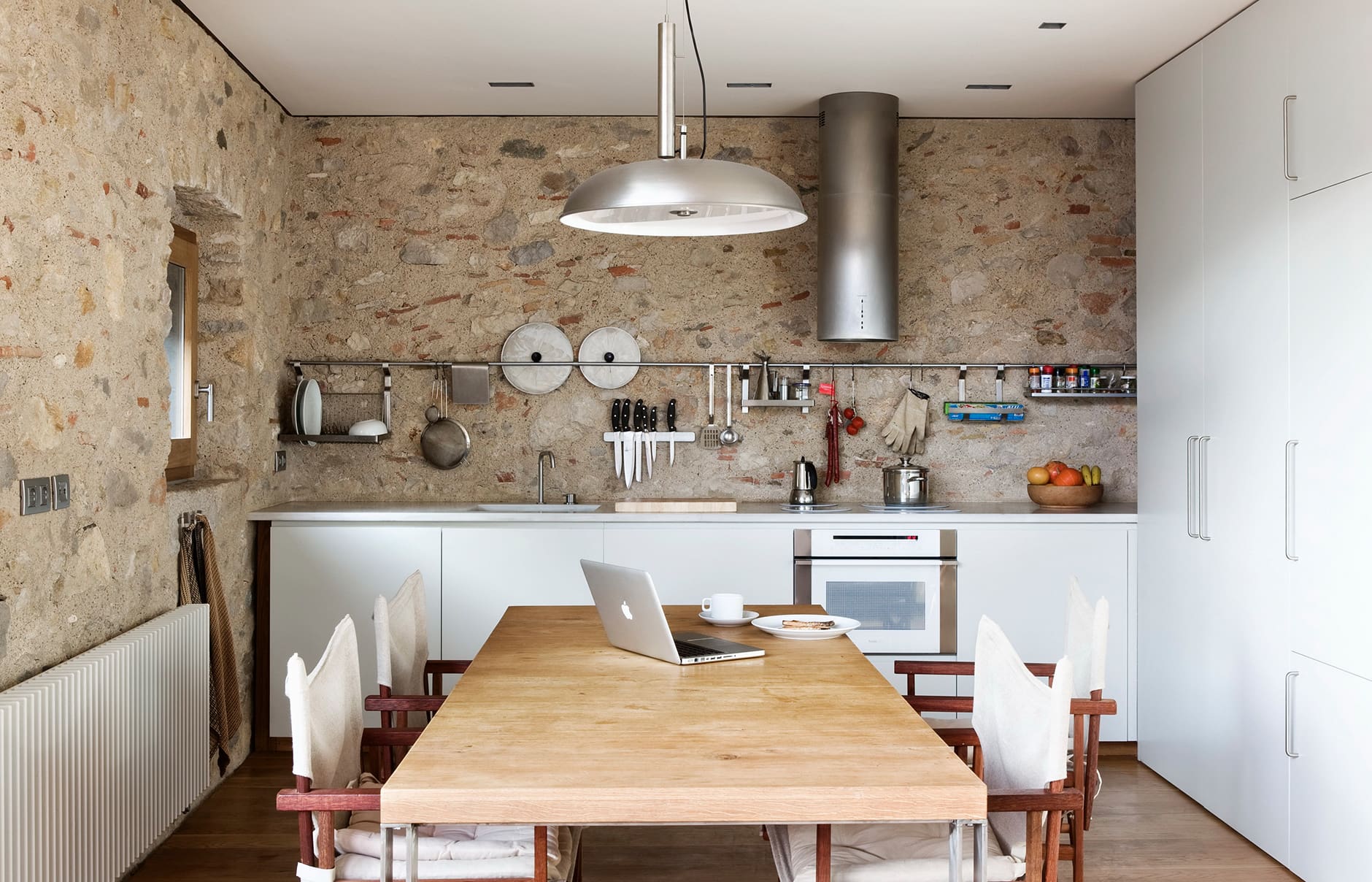 25e57e62-7195-46f9-bd51-0f41b1c8459a