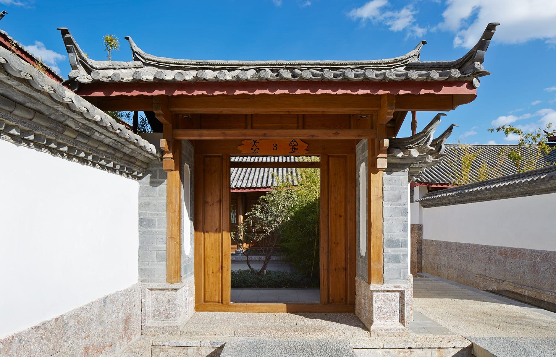 amandayan-china-courtyard-entrance_original_521