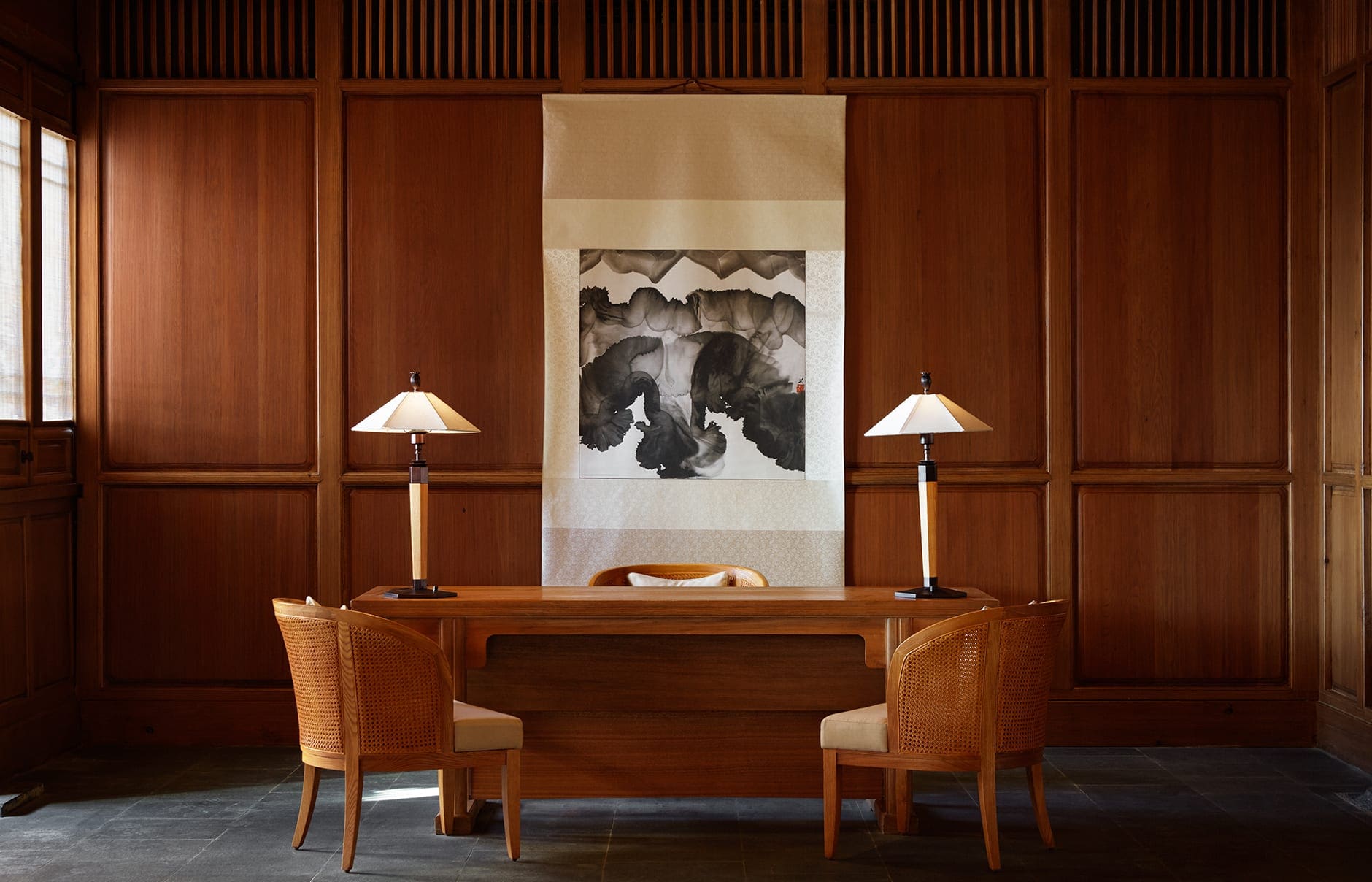 amandayan-china-reception-desk_original_552