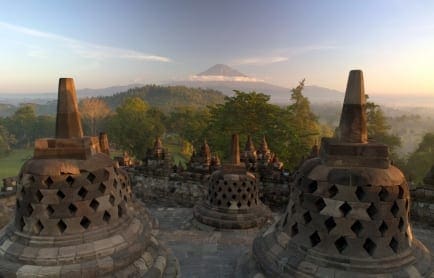 borobudur-at-sunrise-_high-res_1234