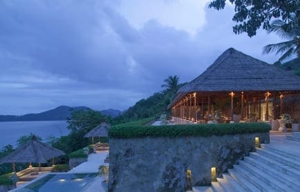 Amankila - 1 Kila Restaurant Exterior