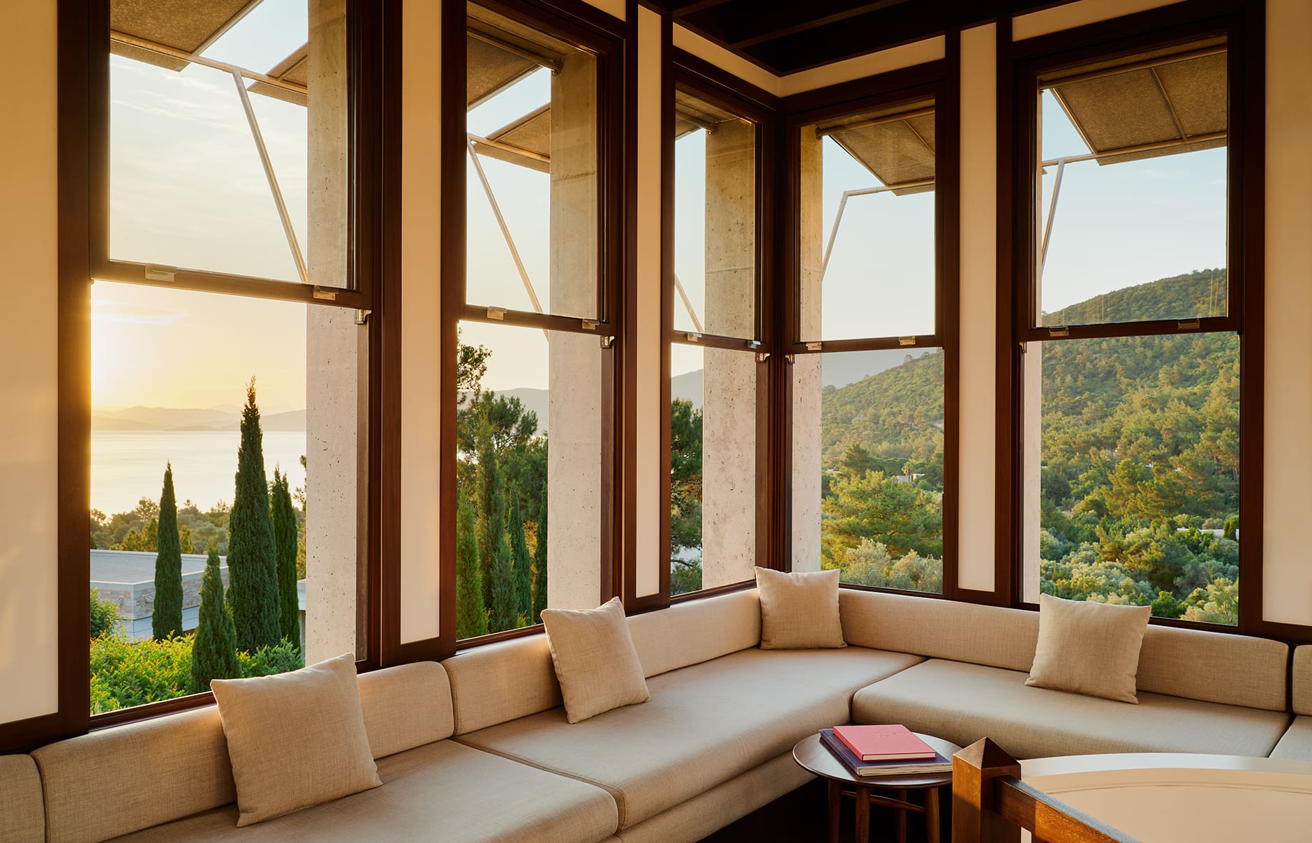 amanruya-turkey-resort-library-tower-3_37301