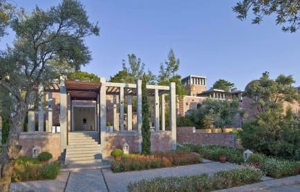 amanruya-entrance-high-res-9732