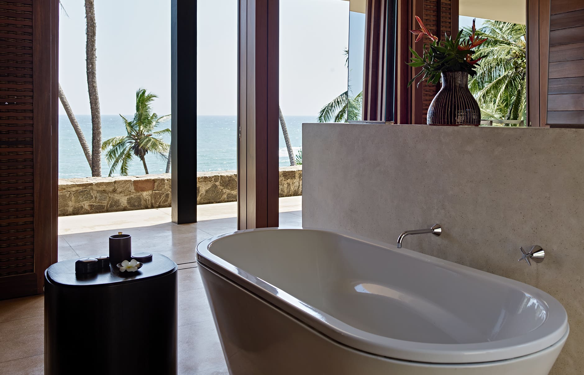 amanwella-sri-lanka-suite-bathtub-ocean-view-tif_28409
