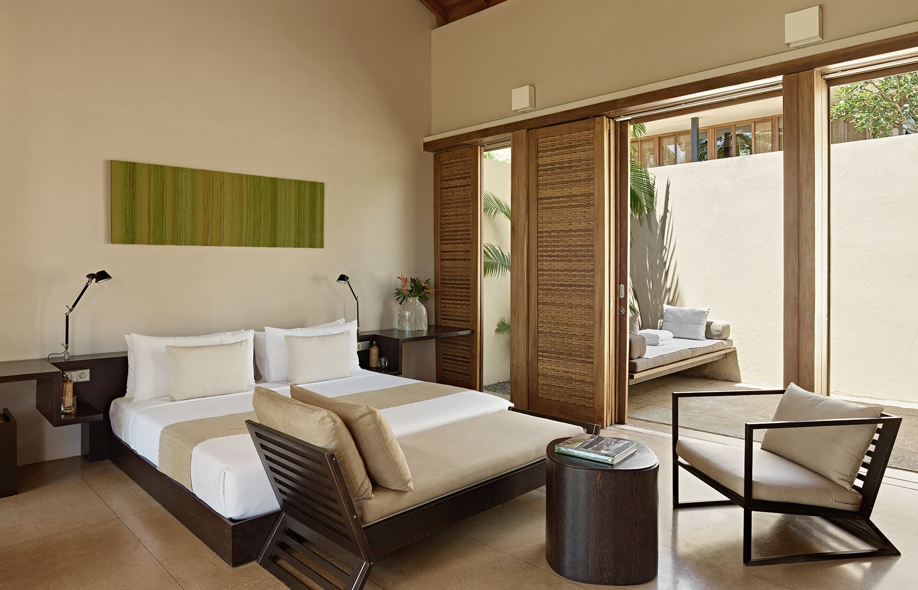 amanwella-sri-lanka-suite-bedroom-02-tif_28407