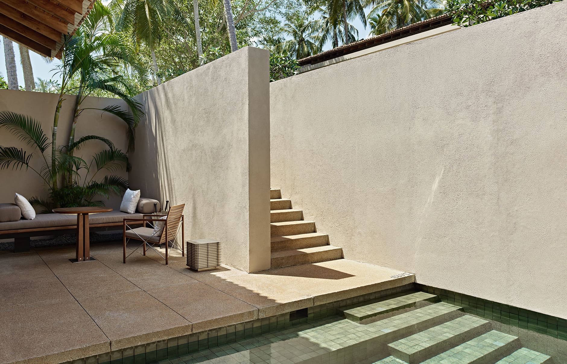 amanwella-sri-lanka-suite-courtyard-3-tif_28397