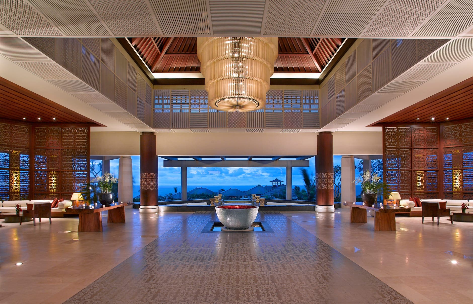 34948137-h1-10_lobby_