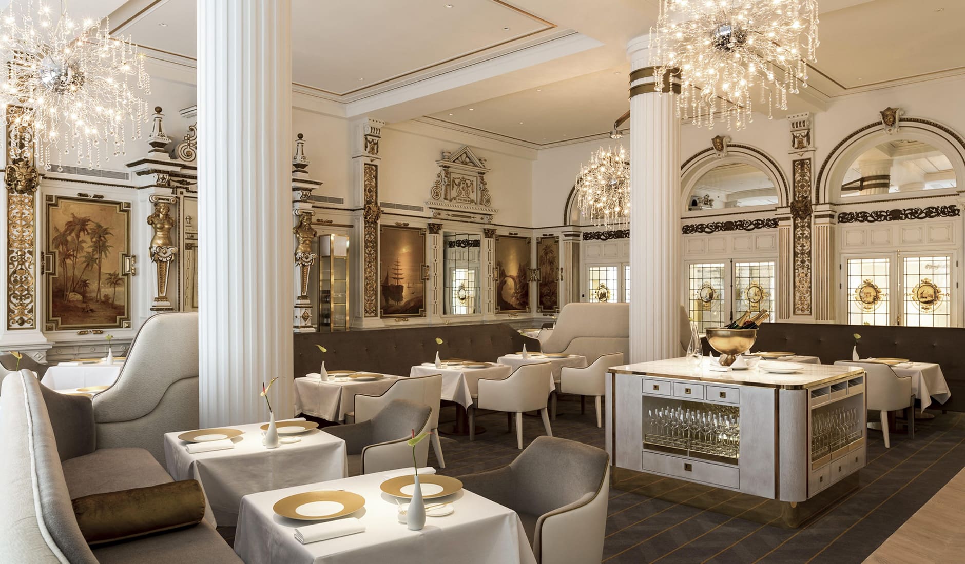 anantara-grand-hotel-krasnapolsky