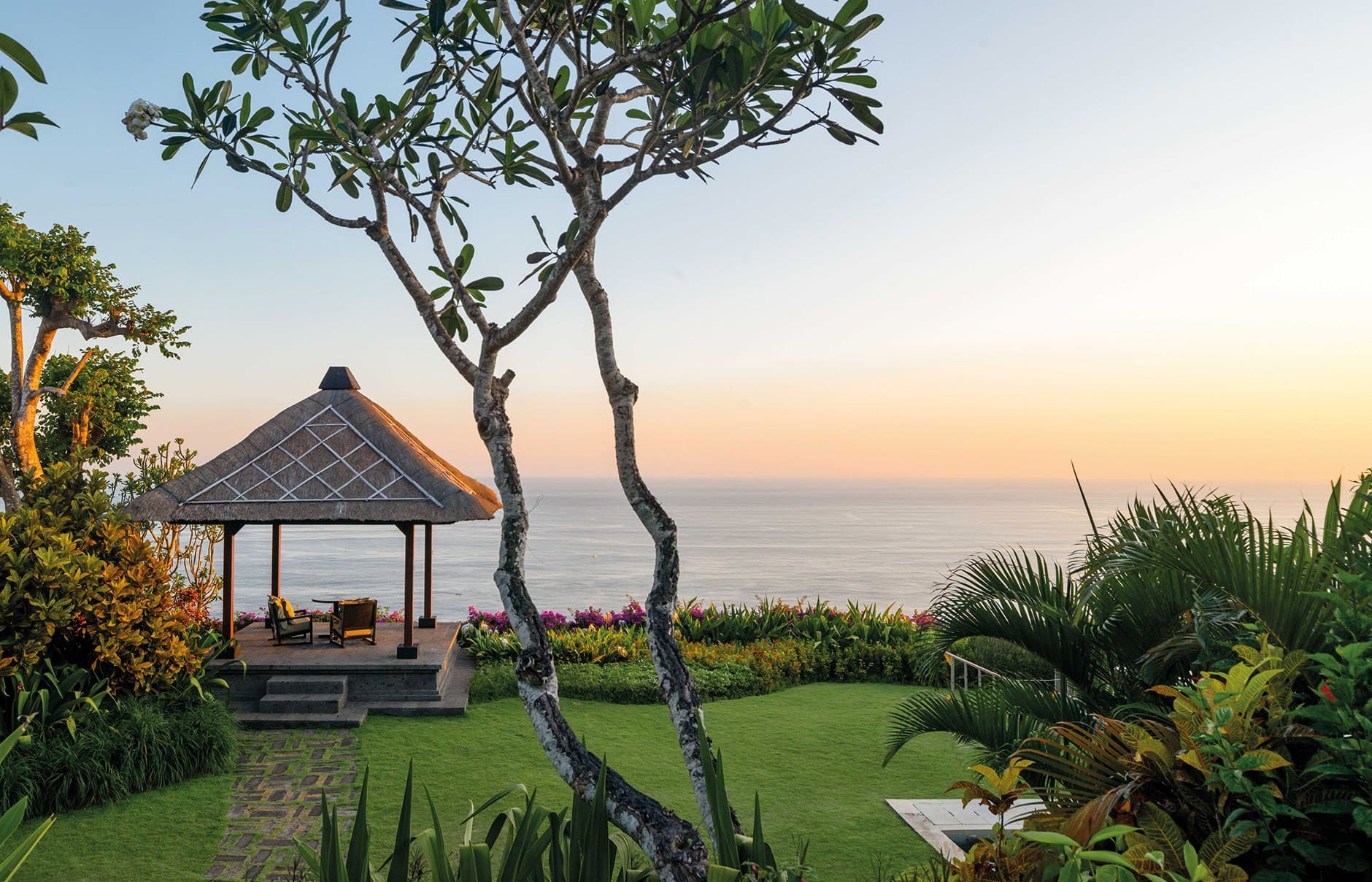 Bulgari Resort Bali, Uluwatu, Indonesia. Luxury Hotel Review by TravelPlusStyle. Photo © Bulgari Hotels & Resorts bvlgari-villa-sunset