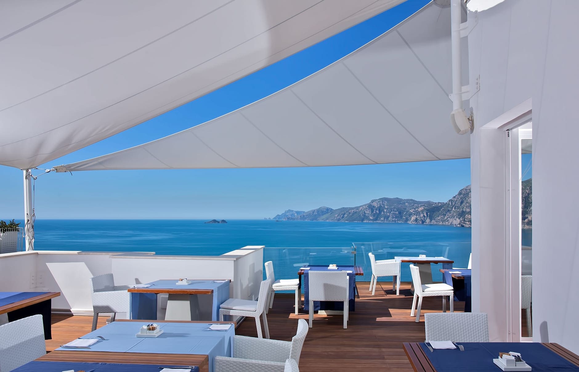 86845469-h1-ja6a6869