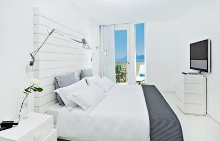 87234091-h1-relaxingroom