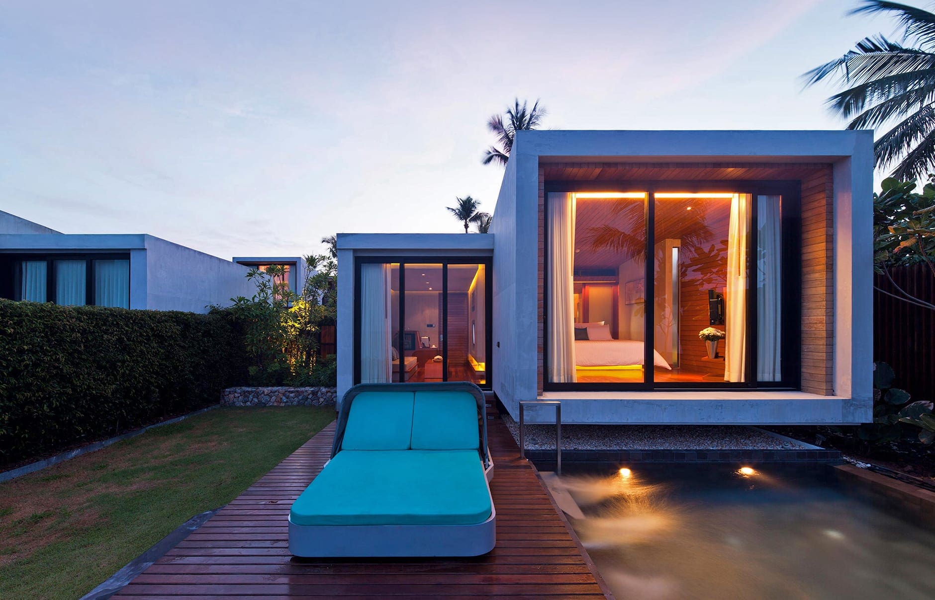 casadelaflora-beachfront-suite-pool-villa-v2-r-2