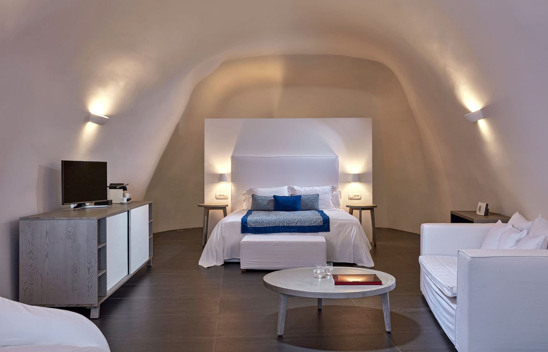 88485939-h1-master_pool_suite_r-24_4