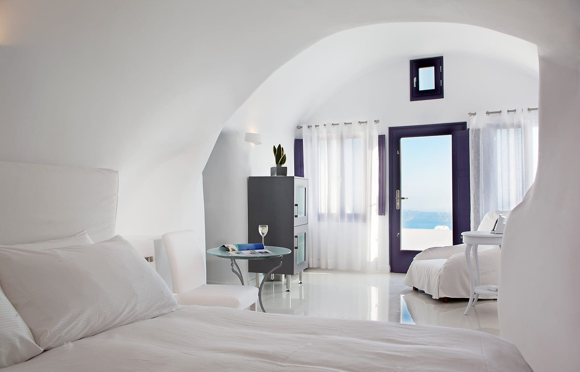 Chromata Up Style Hotel, Santorini. © Katikies