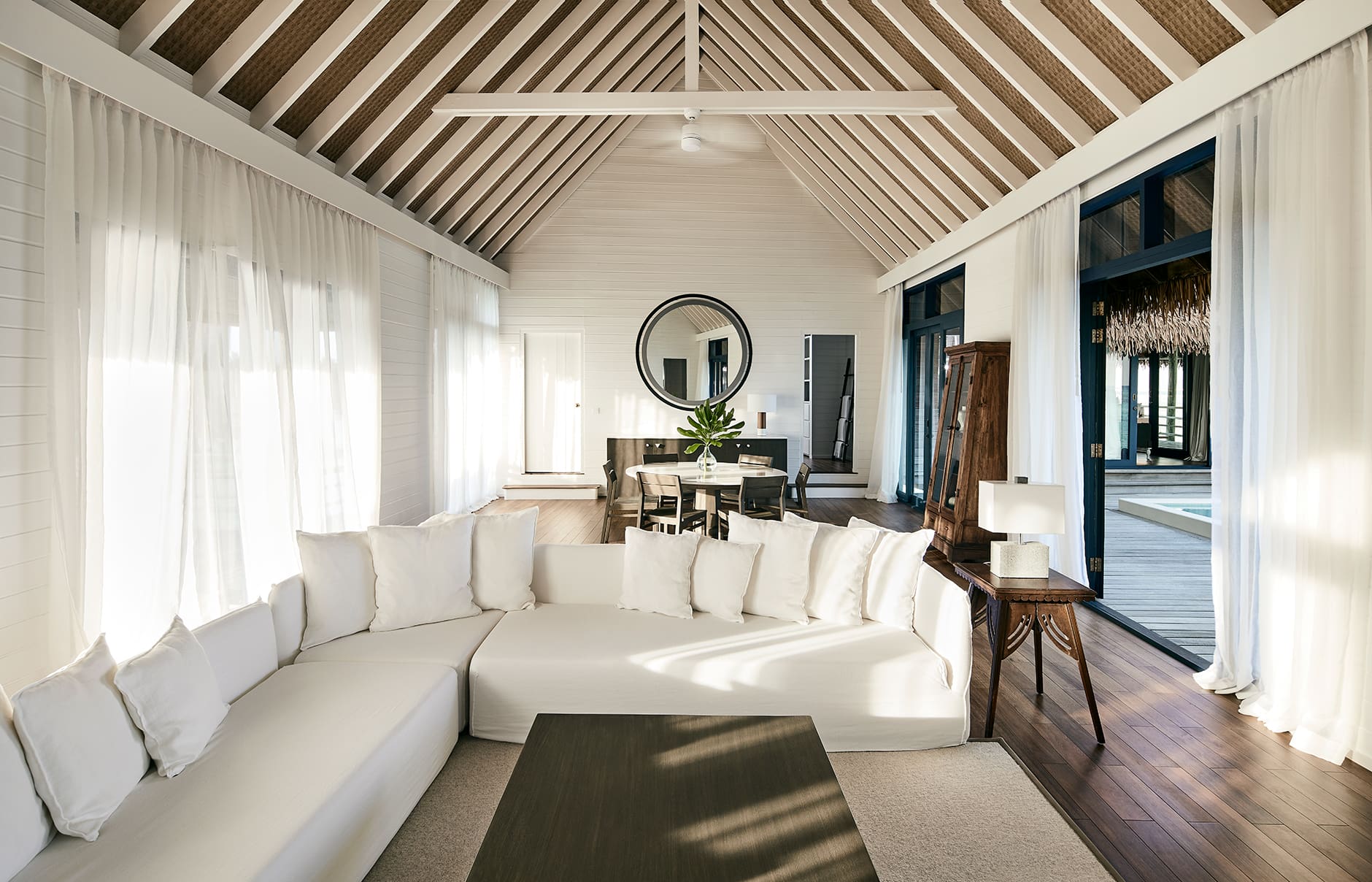 cocoa-water-villa_living-room