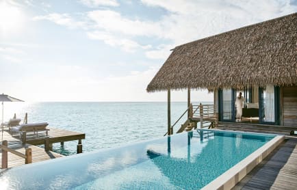 cocoa-water-villa_pool-and-deck
