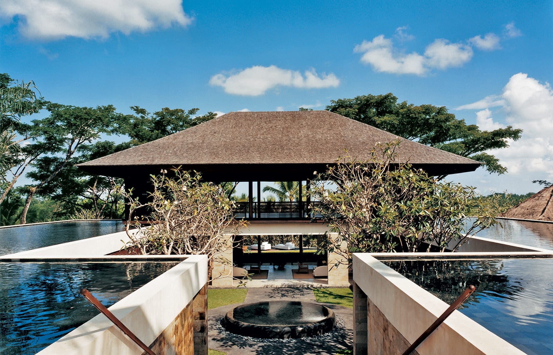 44165184-h1-ojas_building