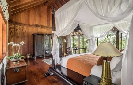 98679316-h1-como_villa_at_umabona_residence___master_bedroom__2