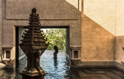 98683332-h1-como_suite_in_umabona_residence___pool_view