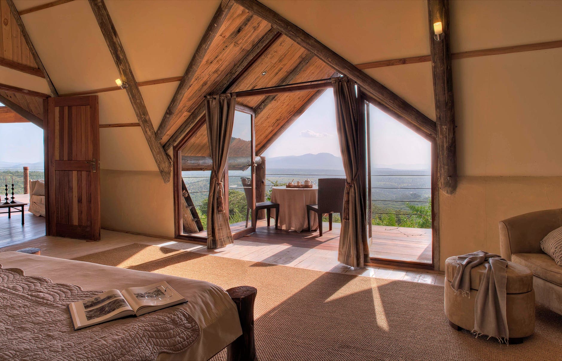 cottars-private-house-bedroom-upstairs