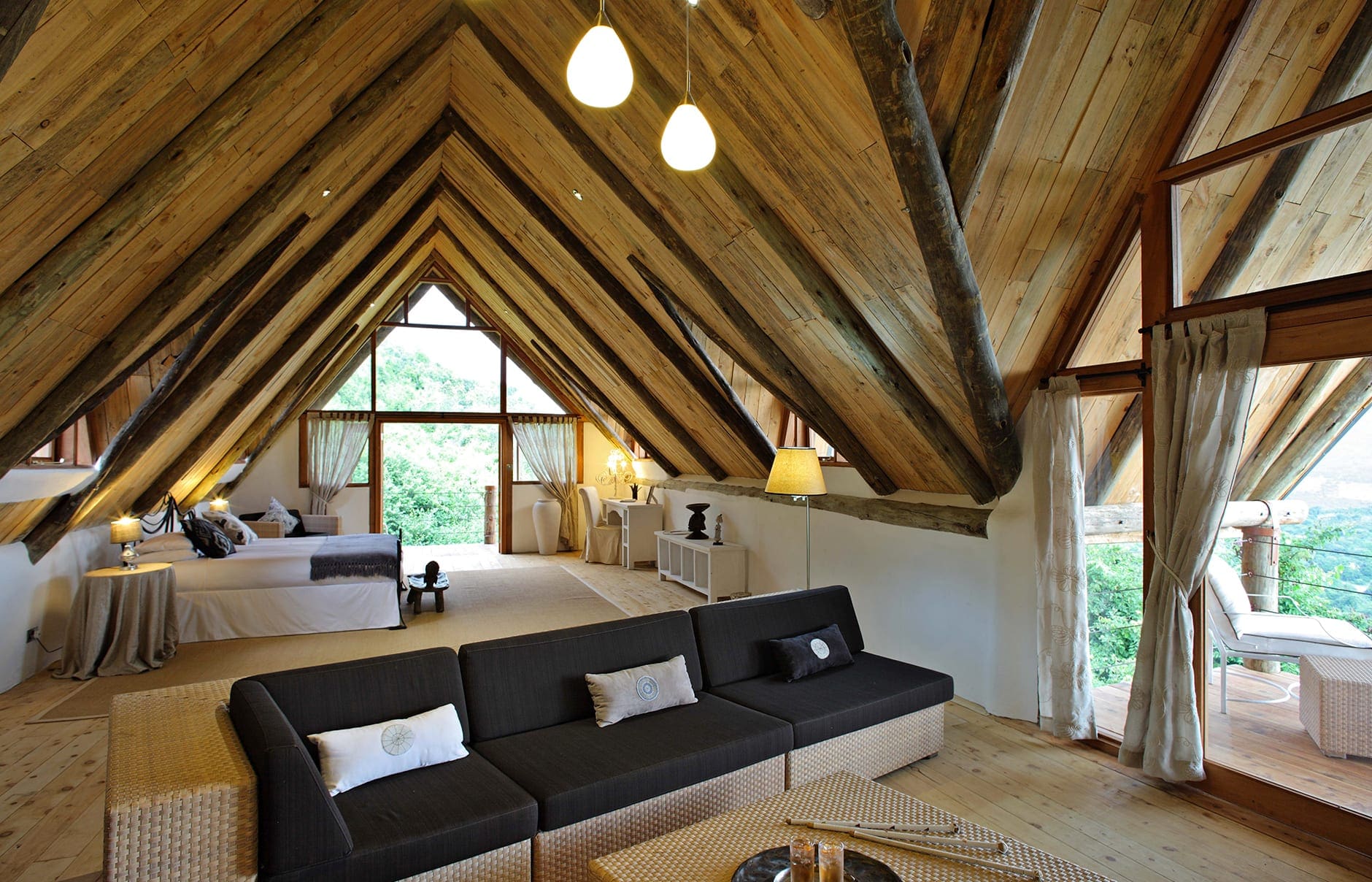 cottars_private_house_-_master_bedroom