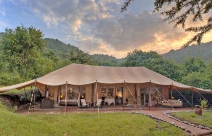 cottars_-_honeymoon_tent_outside