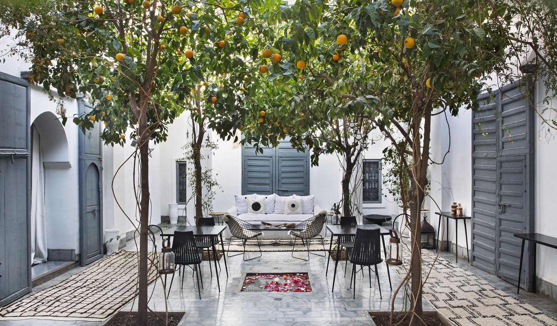 valerie_barkowski_dar-kawa_patio-credit-tania-panova-2