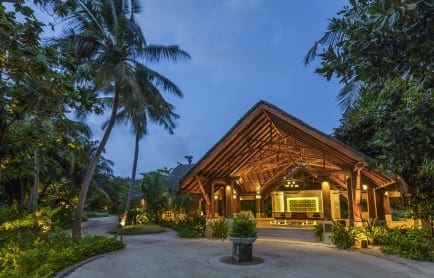 duist_thani_maldives_1