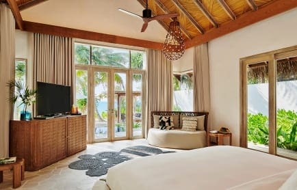 beach-sunset-villa-bedroom_0