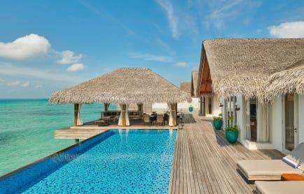 three-bedroom-water-sunset-villa-main-pool