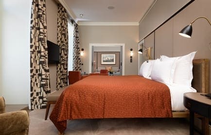 114264362-h1-suite_121-2