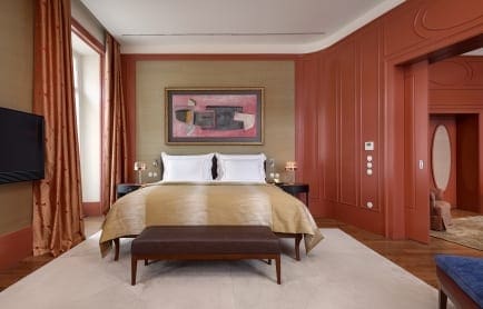 114264405-h1-suite_306-2