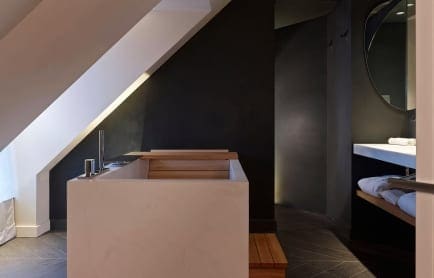 parnd-deluxe-room-0615-hor-clsc