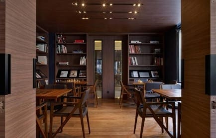 parnd-la-vinotheque-6998-hor-clsc