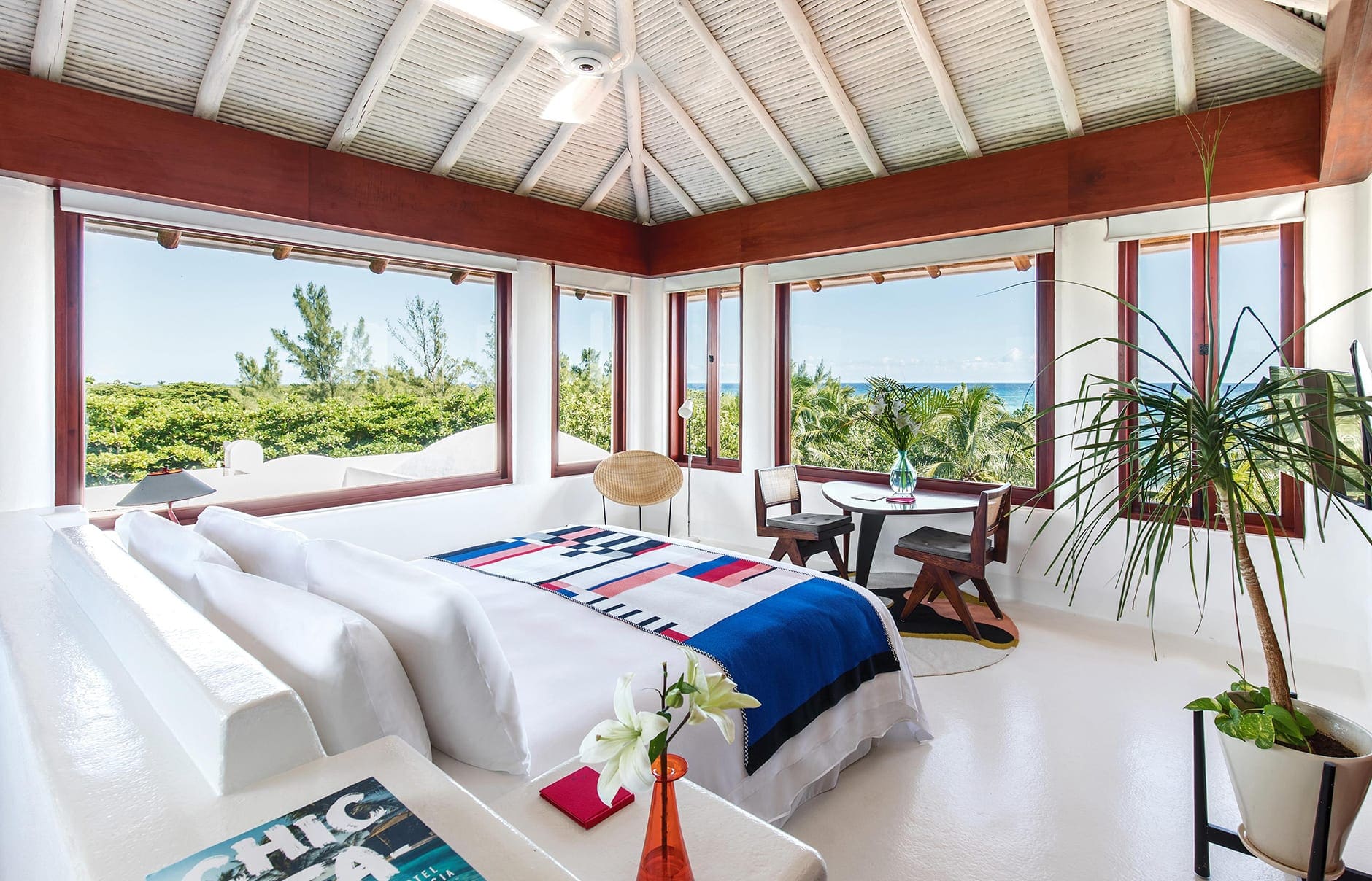 780_1102_2019-04-24t10-50-16_he_11_master_suite_digital