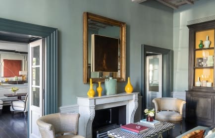 the-fireplace-room-1