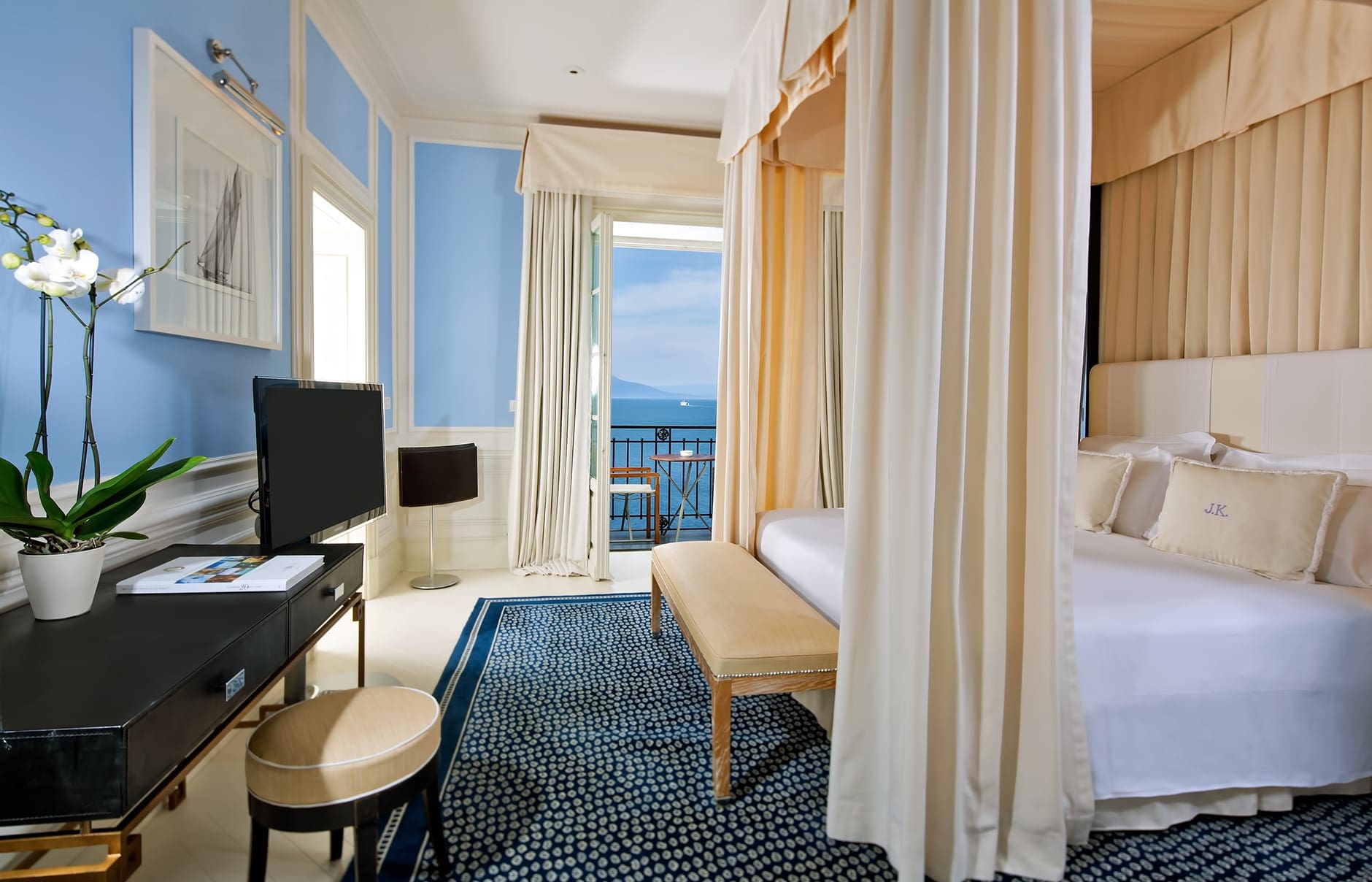 88419750-h1-junior_suite_3