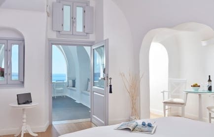 villa-katikies-santorini-accommodation-suite-8