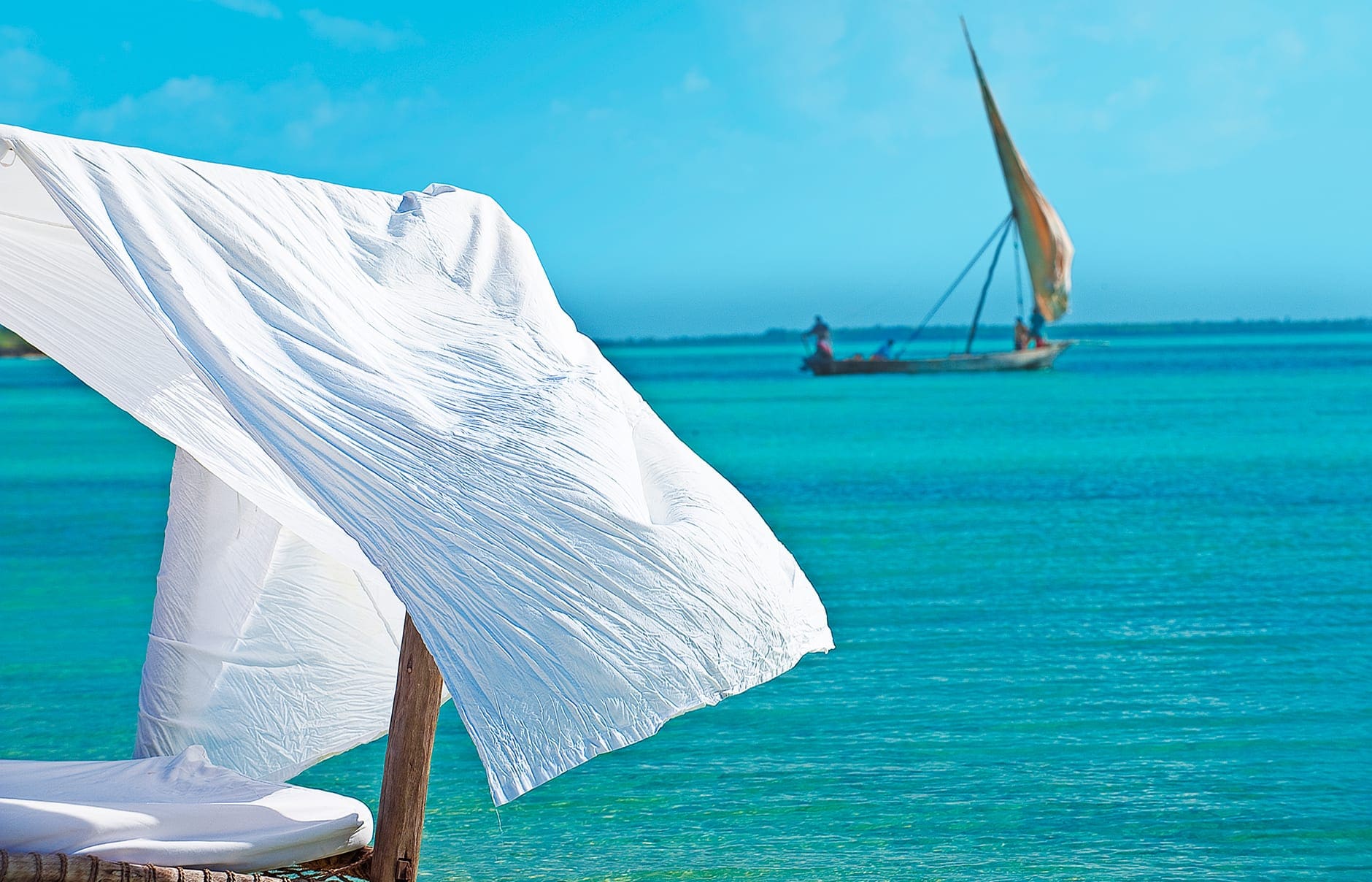 kilindi-sunbed-beach