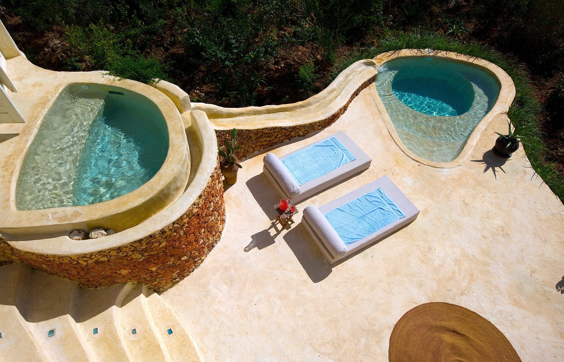 private-day-pavilion-with-plunge-pool-3