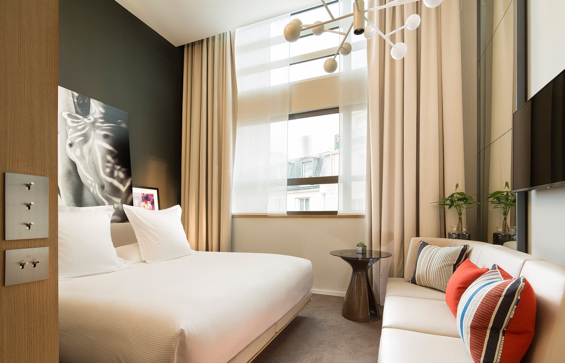 Le Cinq Codet, Paris, France. Hotel Review by TravelPlusStyle. Photo © Le Cinq Codet 5-codet-chambre-303-11-md