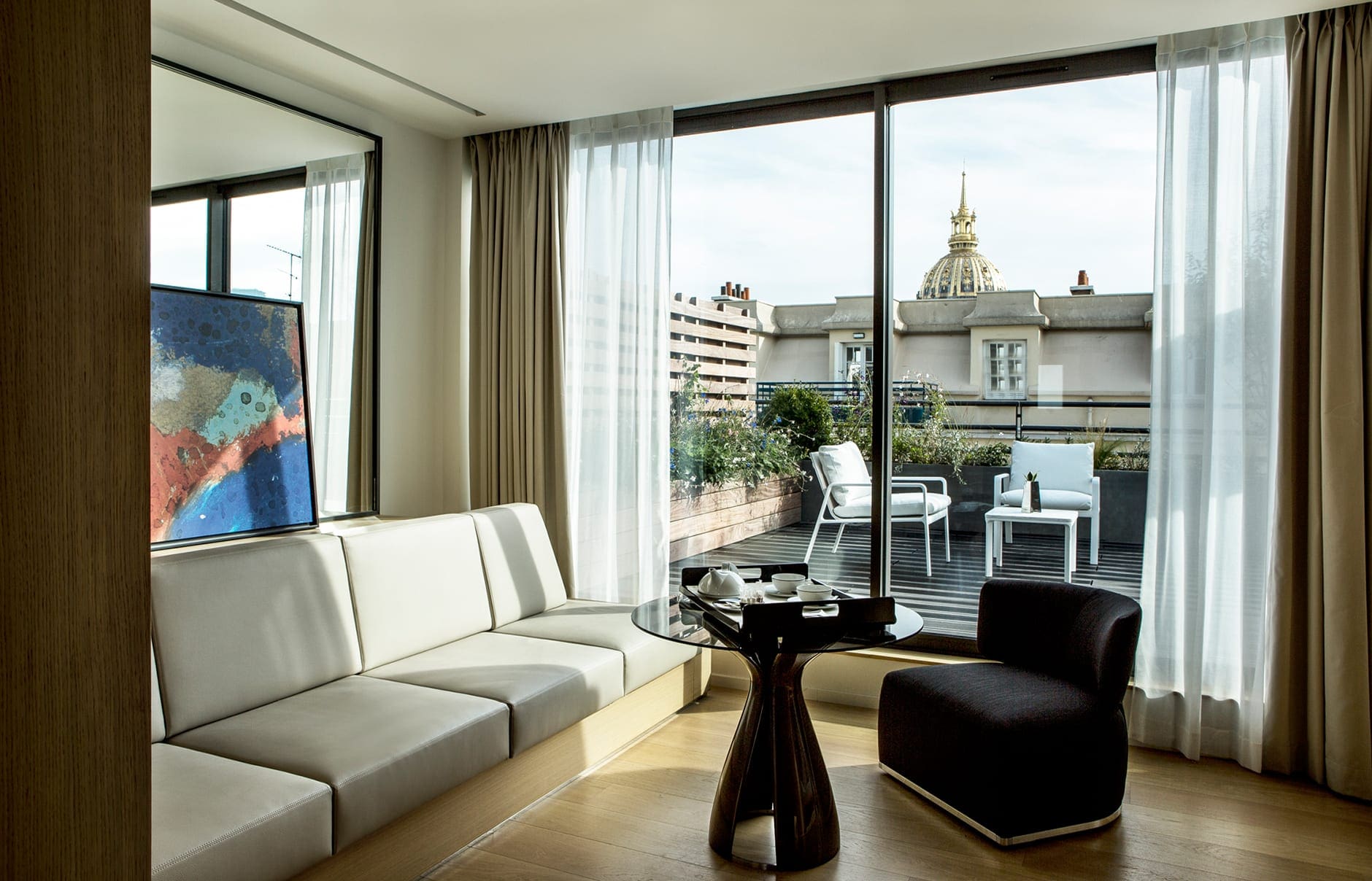 Le Cinq Codet, Paris, France. Hotel Review by TravelPlusStyle. Photo © Le Cinq Codet le_cinq_codet_-_gilles_trillard_-_suite