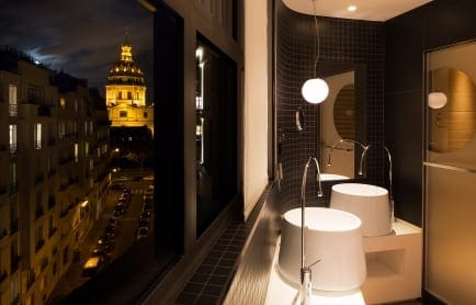 chambre-302-deluxe-sdb