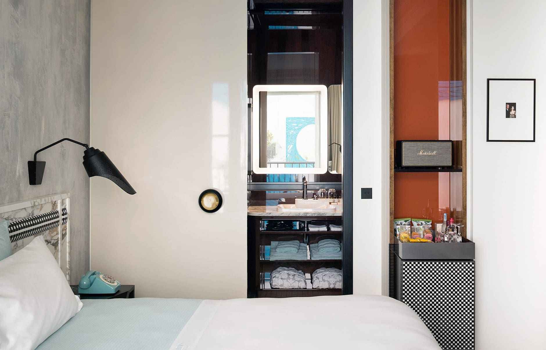 les-bains-classic-superior-room-r-r2