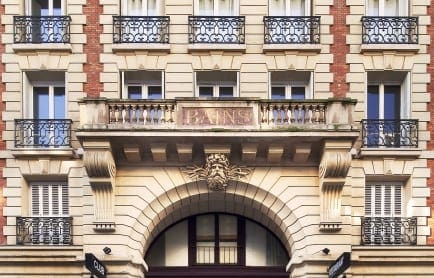 les-bains-avant-chantier-facade-01-md1-1940x1563