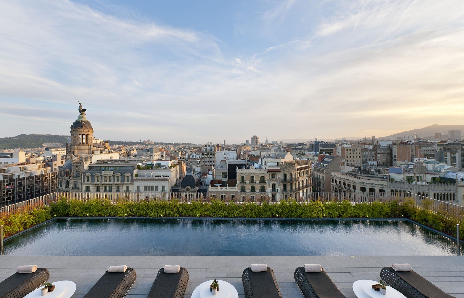 barcelona-leisure-dipping-pool-panorama-6