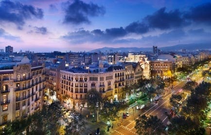barcelona-leisure-views-from-rooftop-over-city-1