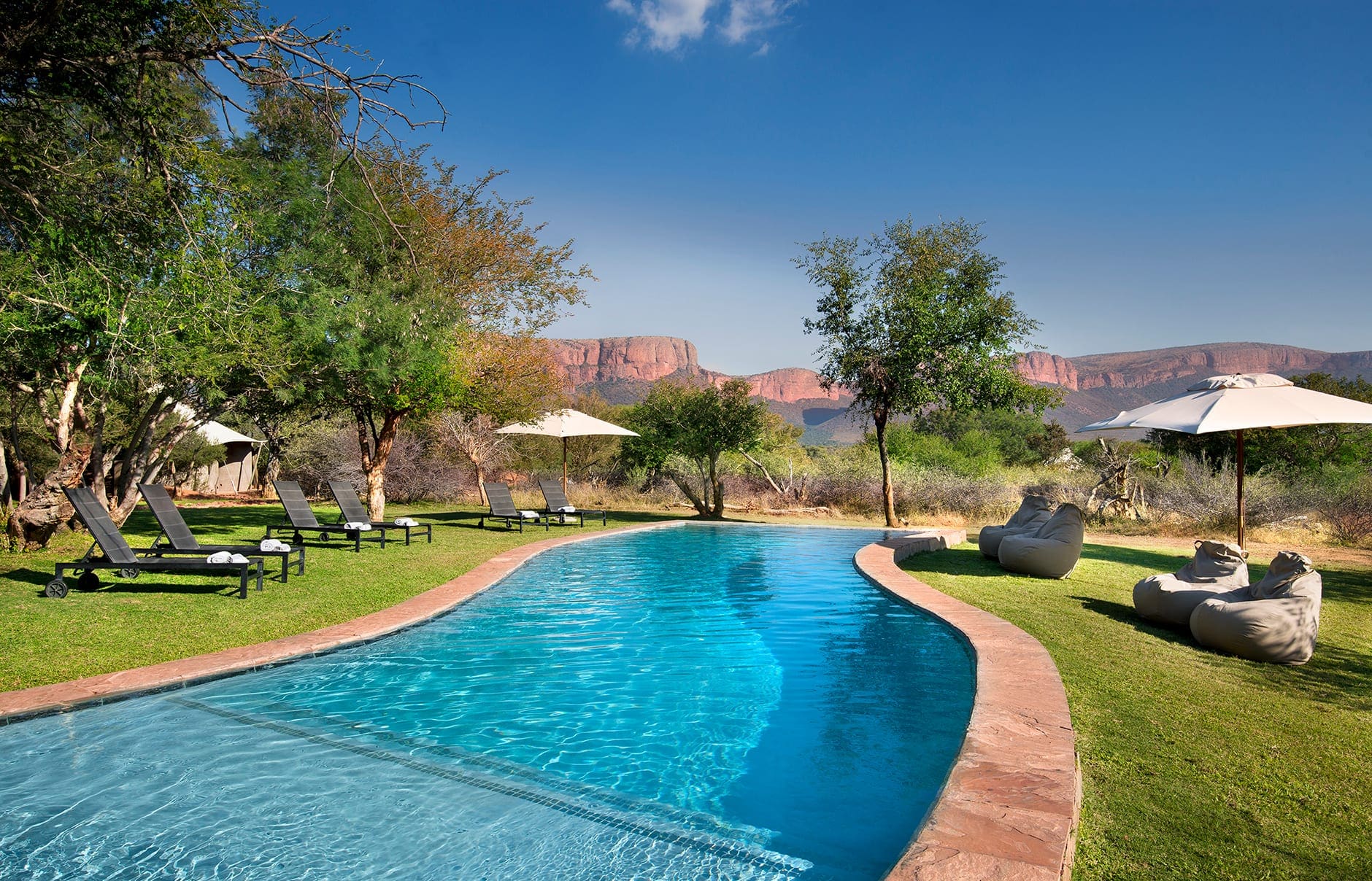 guestpoolarea-181025