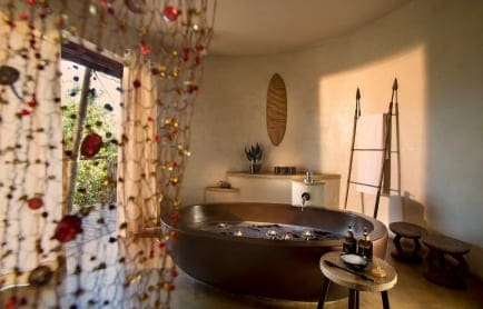 maratabasuitebathroom-131215