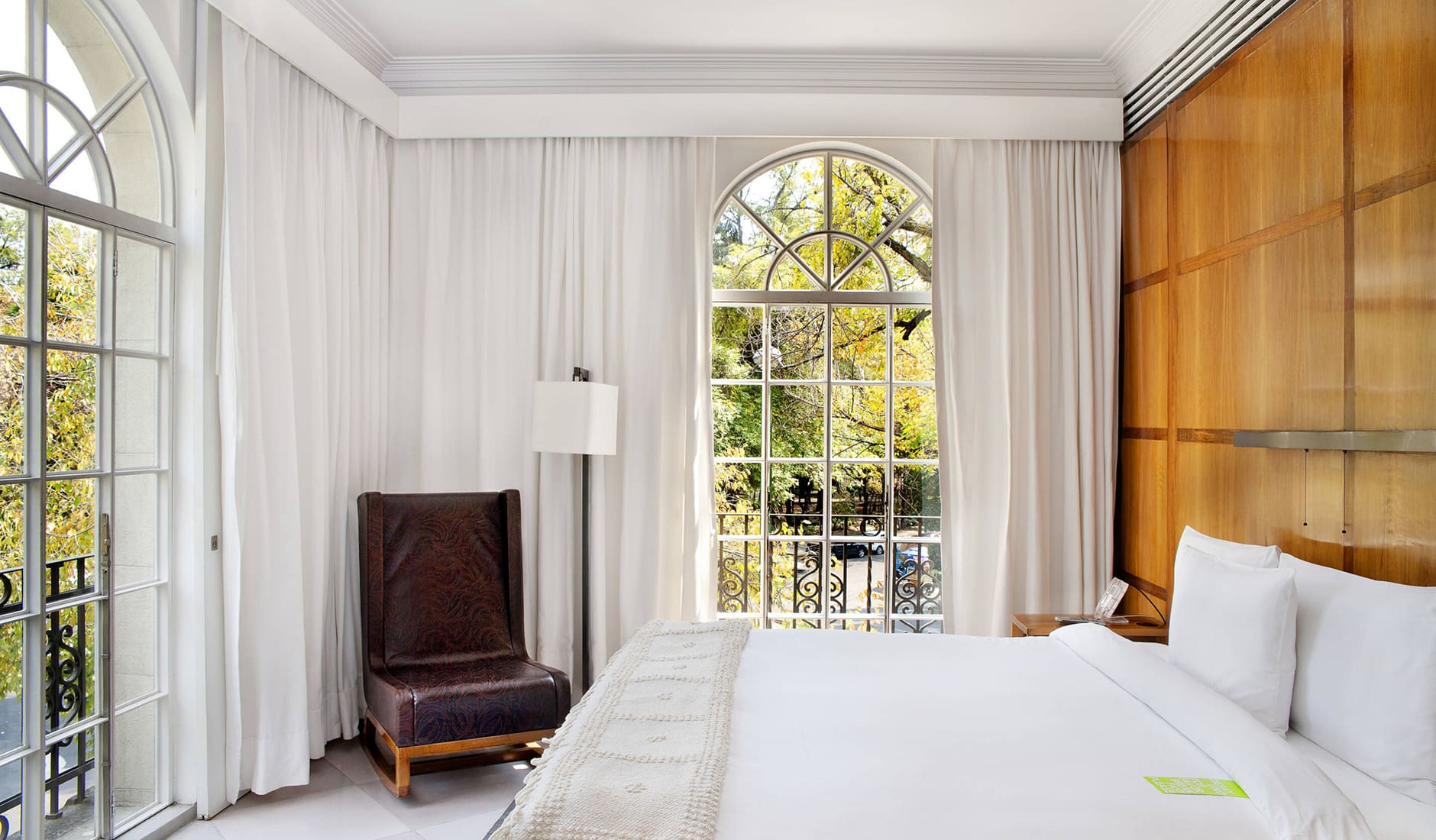 condesa-df-mexico-city-mexicomexds-suite-bedroom-4653-hor-clsc